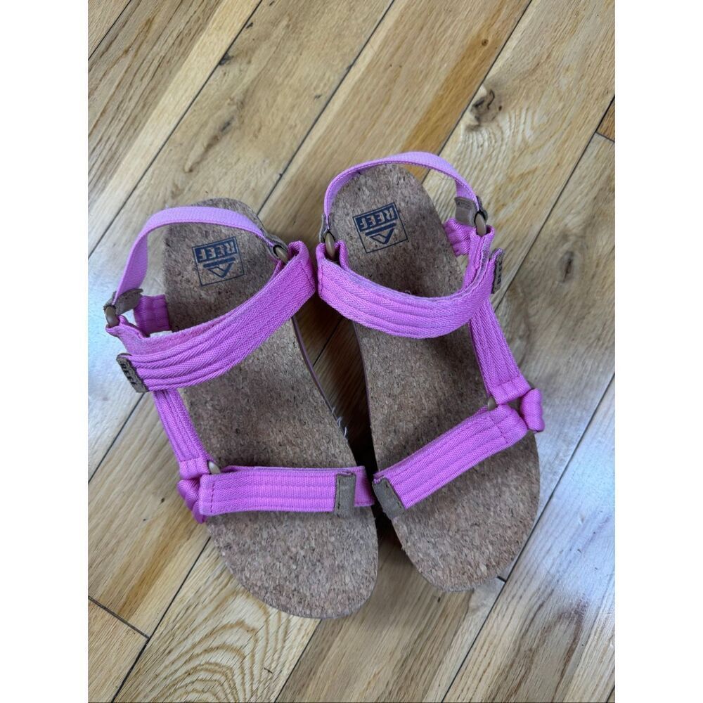 Reef Pink Womens Wedge Sandals Size 8